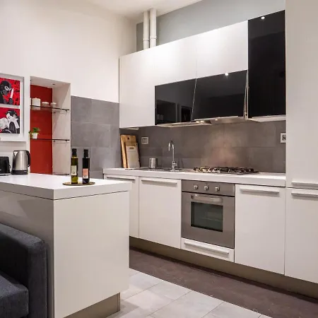 The Rent - One-bedroom In Cenisio District * Milán