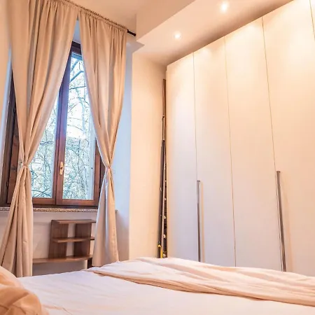 The Rent - One-bedroom In Cenisio District Apartamento